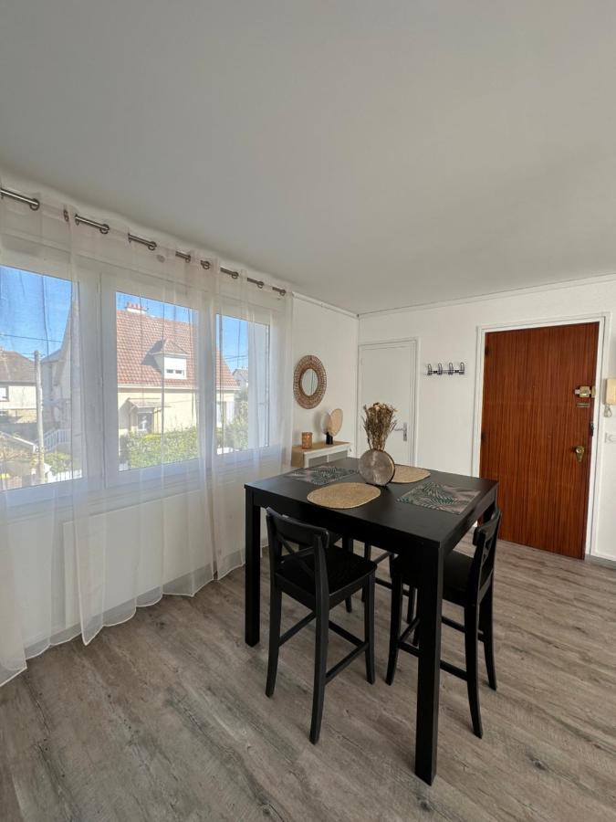 Apartamento Arlette Ouistreham Exterior foto